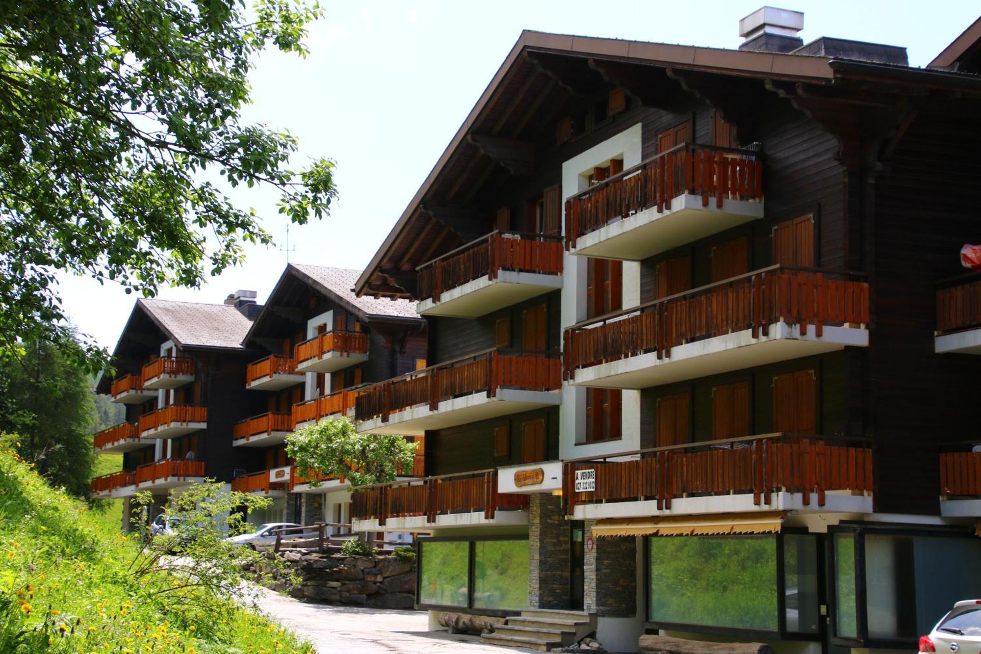 Mayens de l'Ours MOUNTAIN&CENTER apartments by Alpvision Résidences Agettes Esterno foto